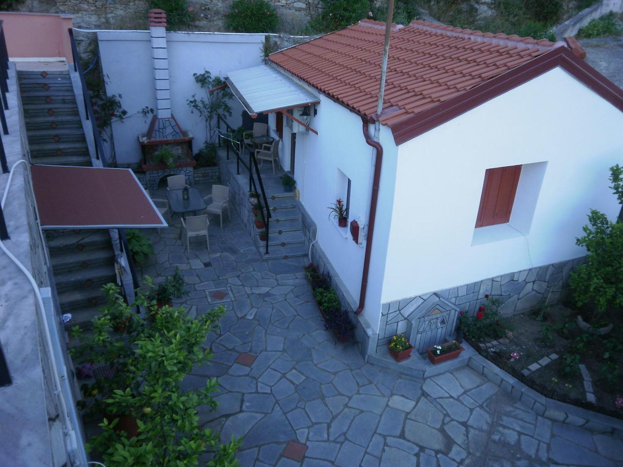 Spitaki Holiday home